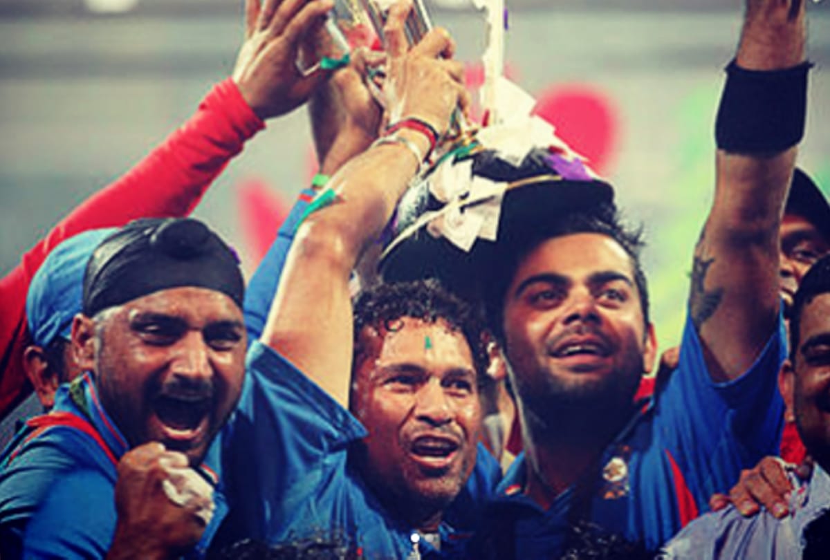 sachin tendulkar will give special gift to virat kohli if he break most odi centuries record