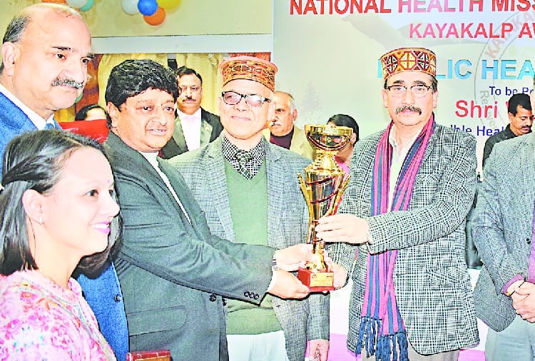 district hospital won first prize in hygiene and medical standards