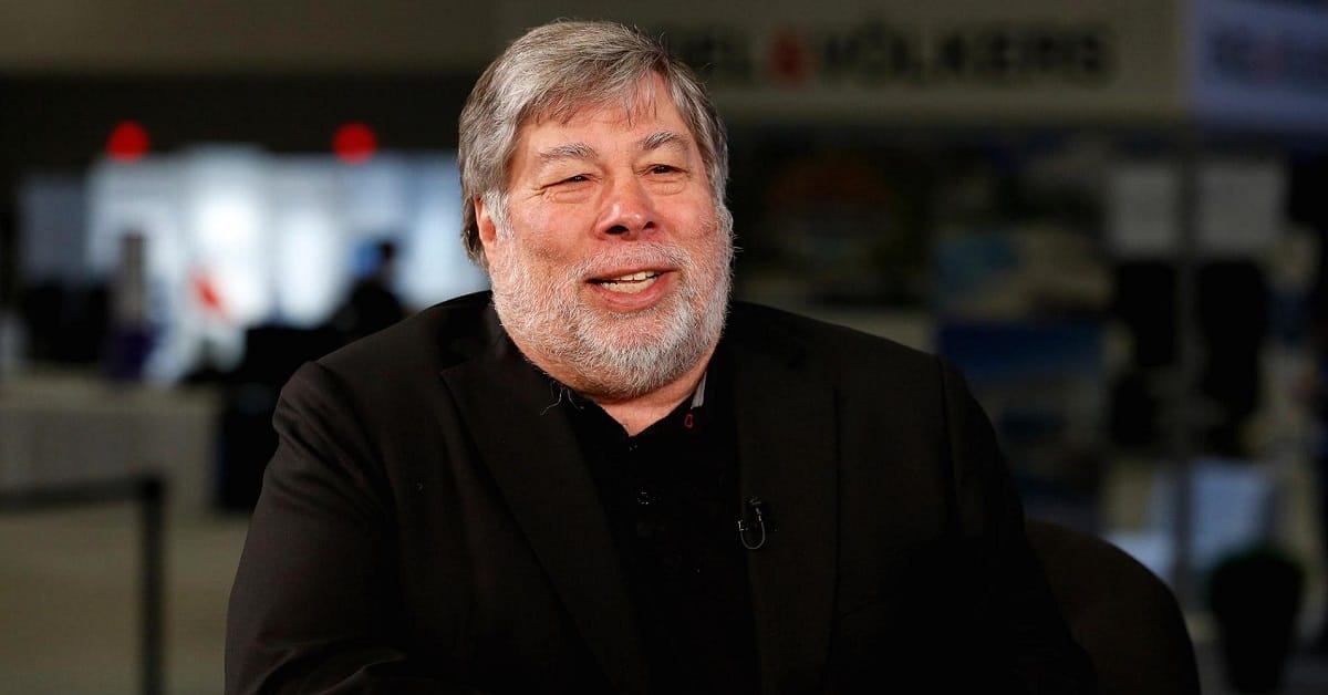 Apple co-founder criticized Indians for less creativity, Anand Mahindra invited him to encounter