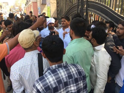 Ruckus on the name of teesta setalvad in varanasi