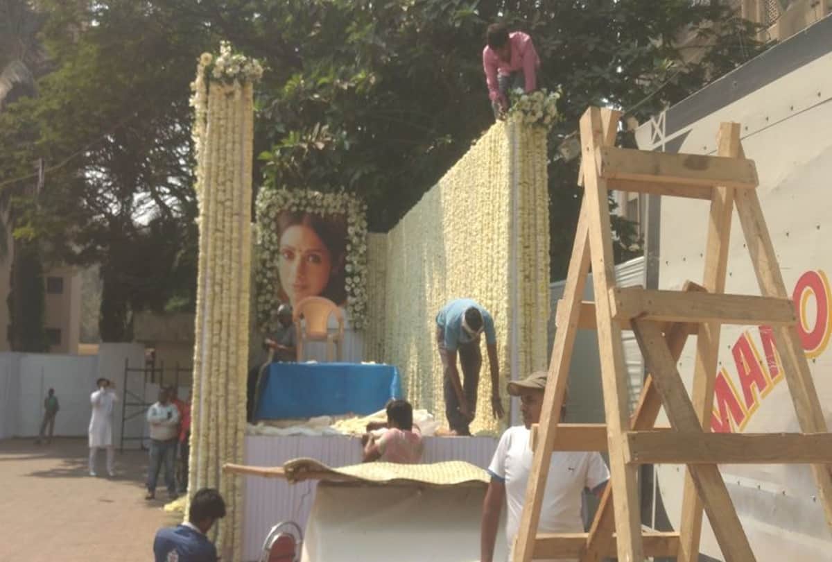 Sridevi Funeral live Update sridevi to be cremated with state honours