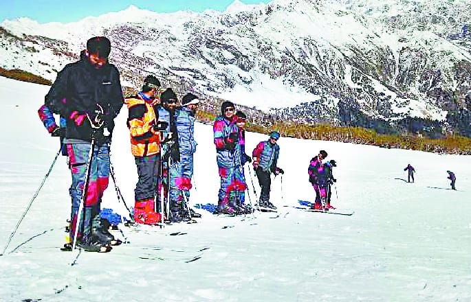 Finishing Skiing Training at Khaliatop