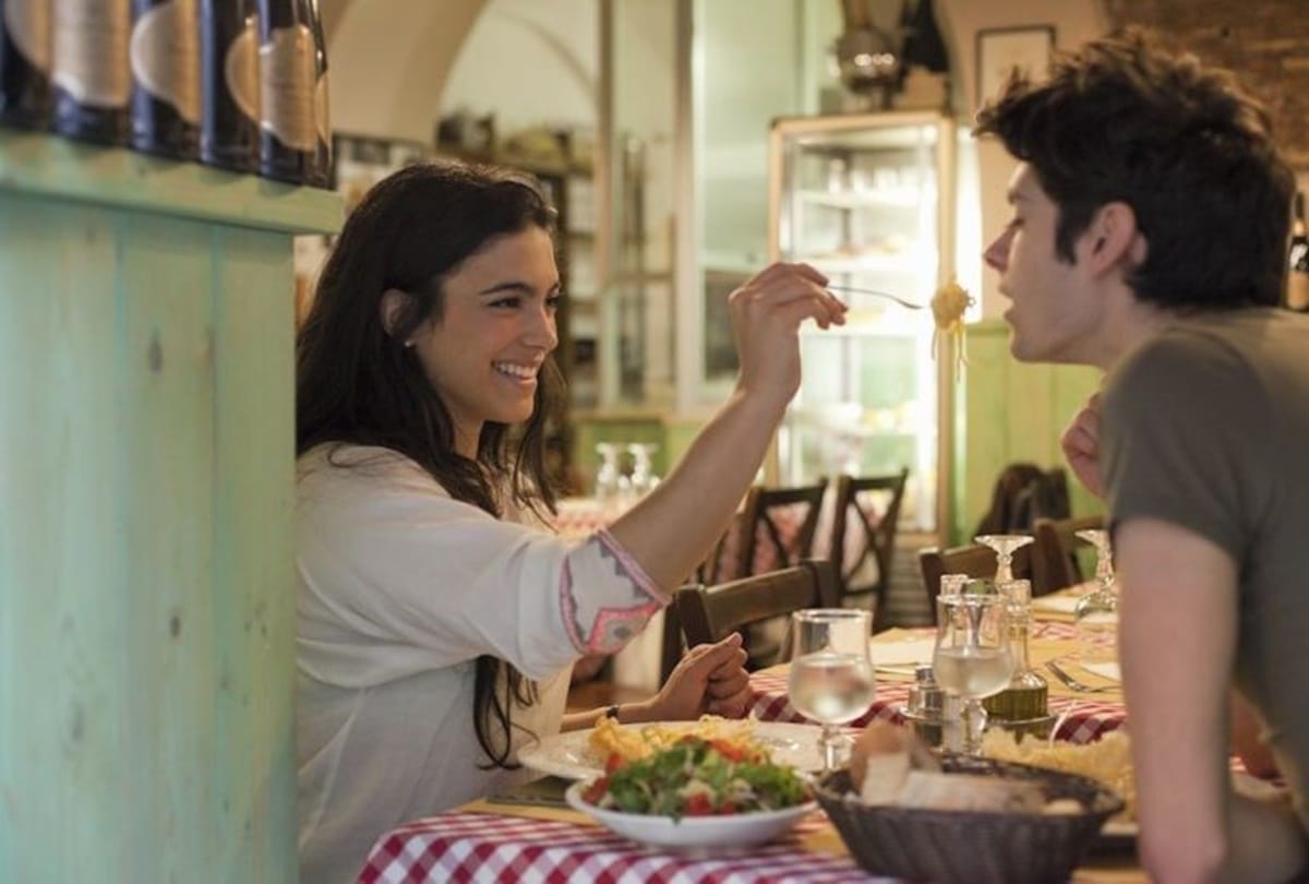 things you should do on regular basis for your wife to make her happy