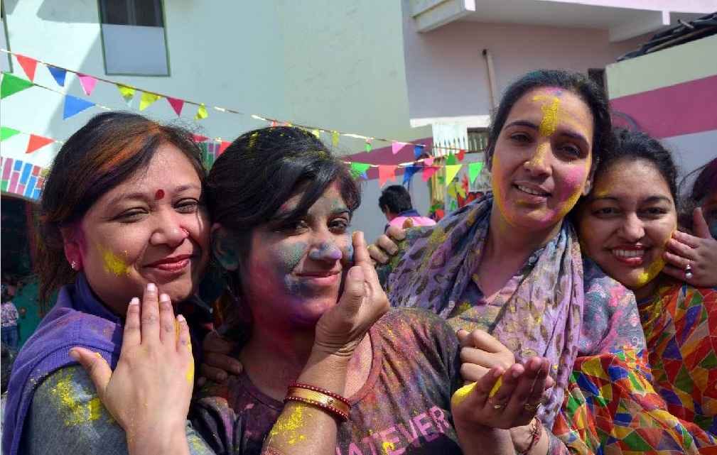 Holi Dhoom in Schools, Blossom Blossom