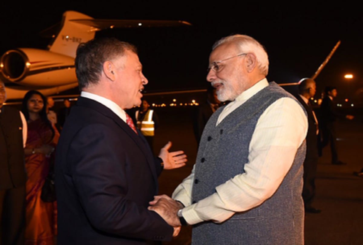  King Abdullah II bin Al Hussein of Jordan arrives India, PM Modi receives him 