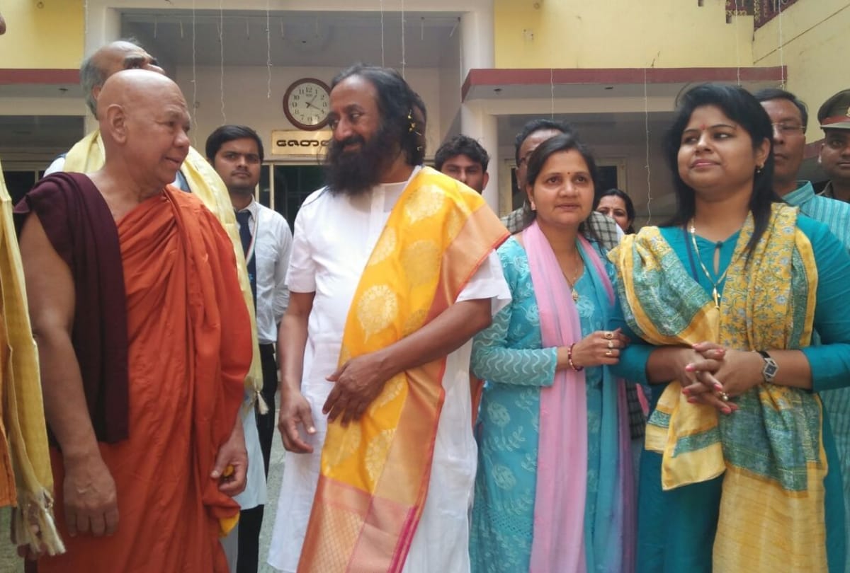 shree shree ravishankar visited baudh taposthali shravasti