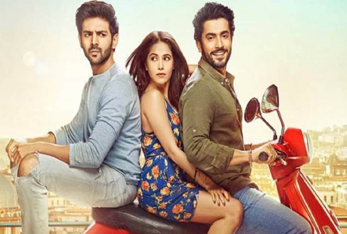 Sonu Ke Titu Ki Sweety actor Kartik Aaryan injured after meet mobbed of fans in Kolkata