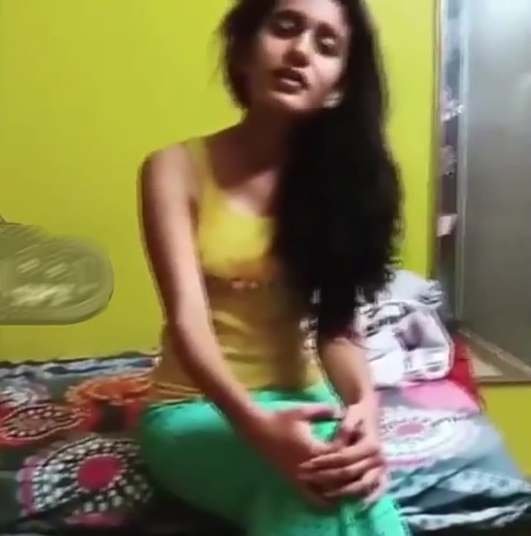Sridevi funeral priya prakash tribute by sing a song, Dehradun