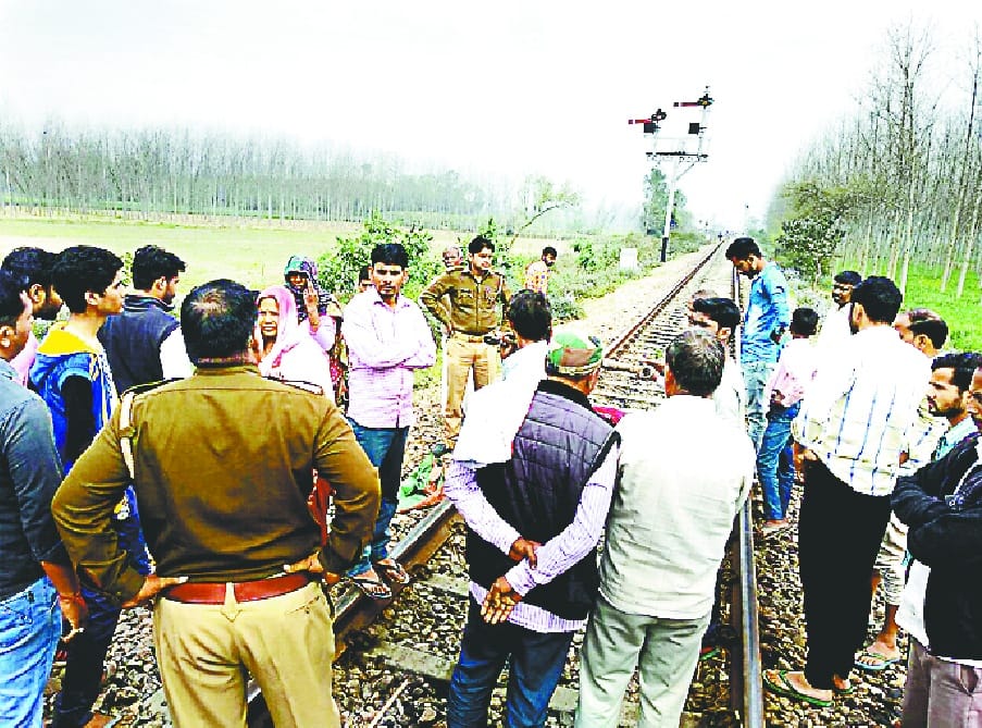 Oops! 12-year-old child dies with train ahead of Koodi
