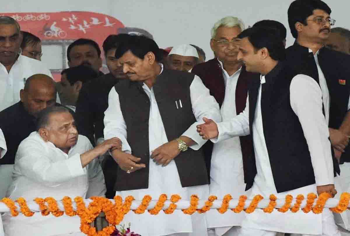 akhilesh yadav and shivpal singh yadav fight