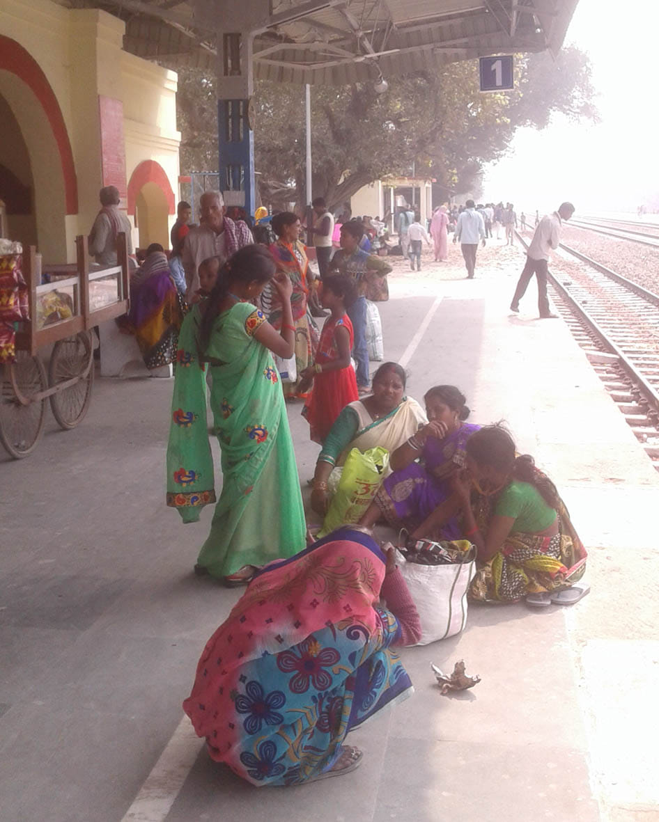 DEMU, troubled passengers arriving five hours late
