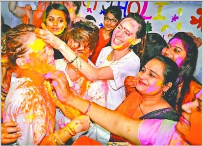 must follow these things and play safe holi 