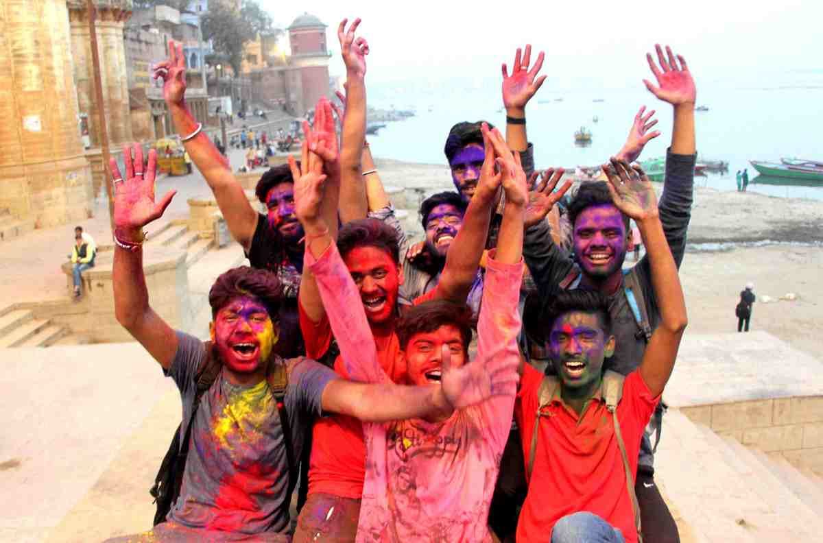 holi festival celebration start in kashi 