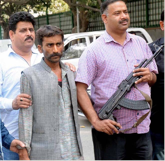 illegal arms dealer arrested by  Special Cell, 19 pistols, 20 cartridges recovered