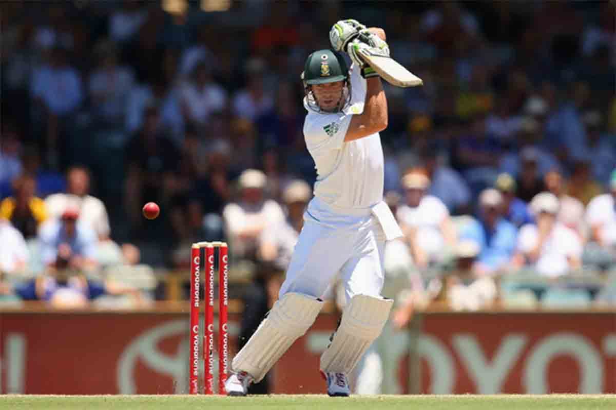 south africa takes important lead against australia in second test