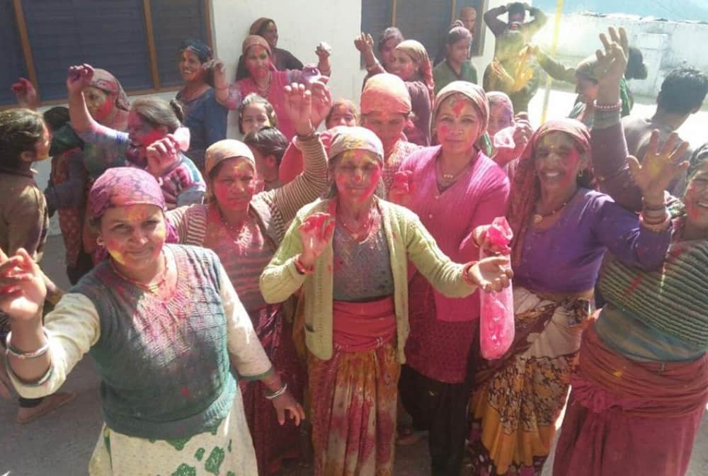 holi celebration in uttarakhand dehradun