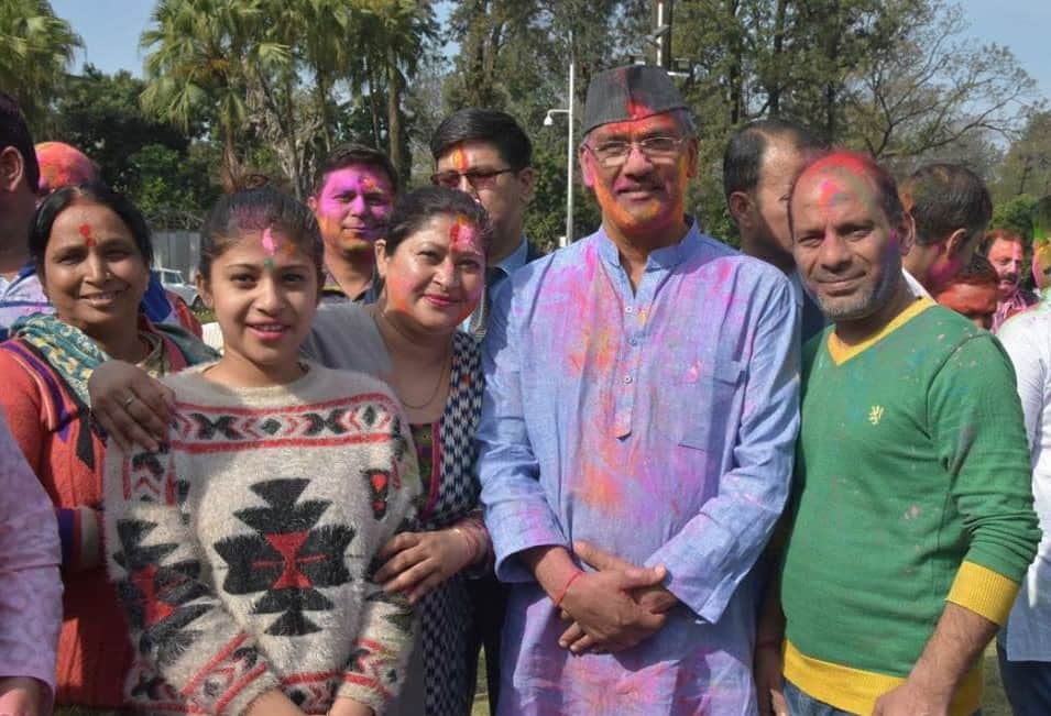 Holi 2018 uttarakhand politicians celebration