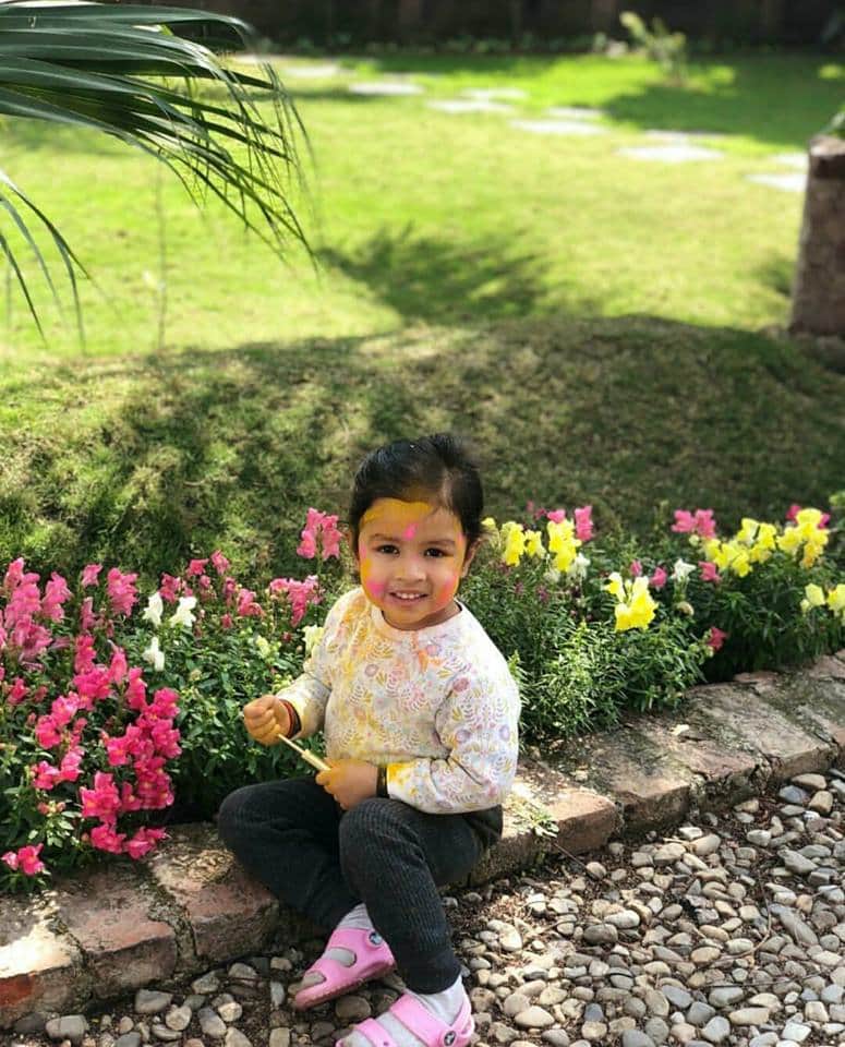 MS Dhoni daughter Ziva celebrate holi photos viral