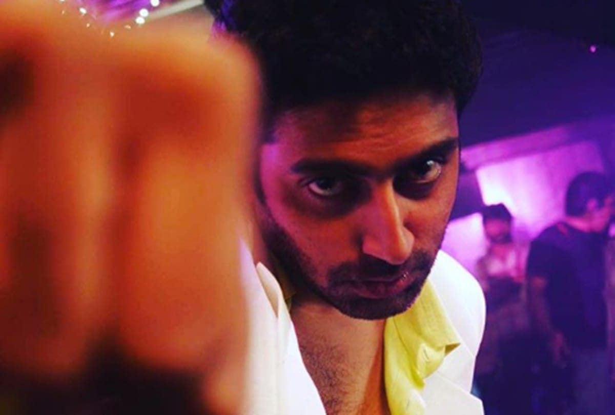 Abhishek Bachchan faces camera after 2 years in film Manmarziyaan big b holik dehan pics