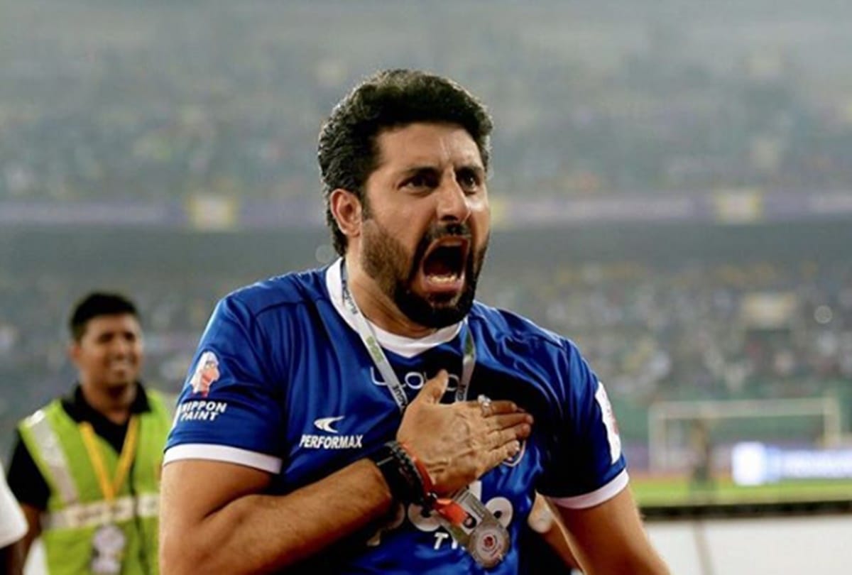 abhishek bachchan look out from film manmarziyan