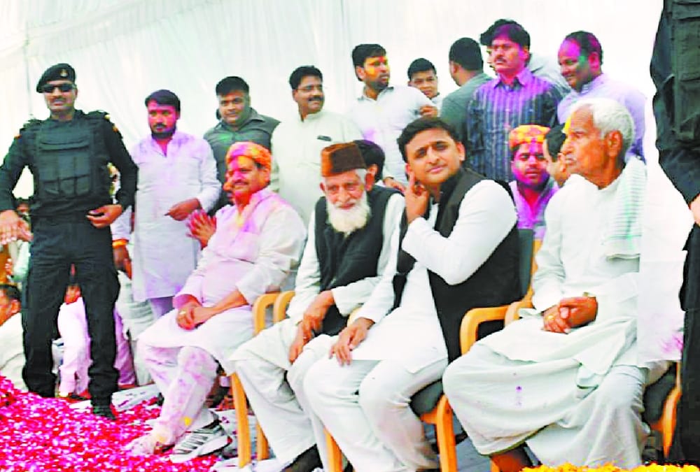 akhilesh yadav and shivpal yadav commment on each other.