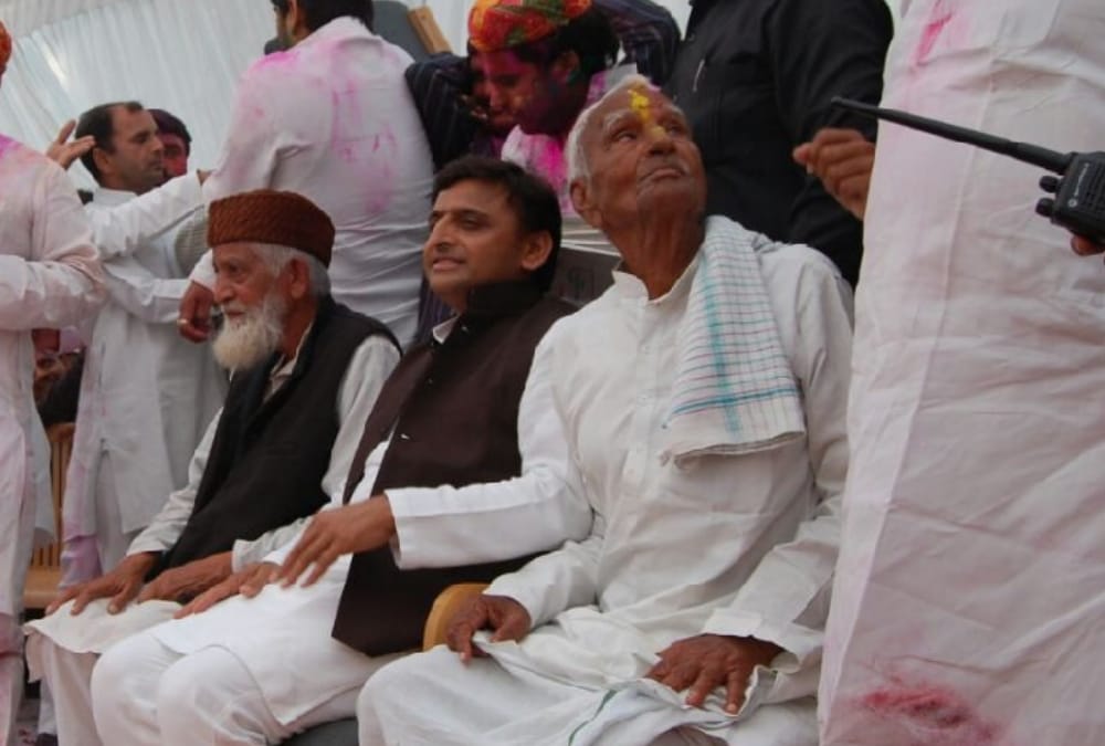 akhilesh yadav and shivpal yadav commment on each other.