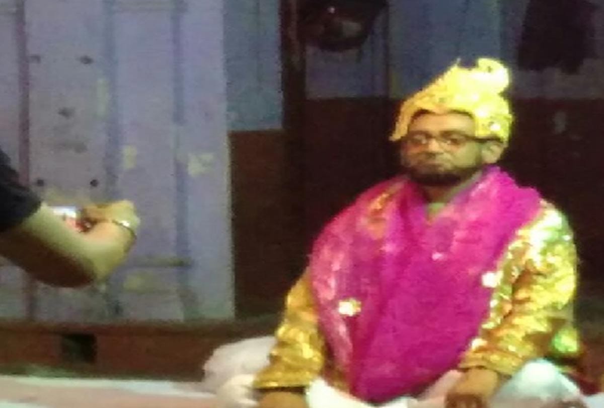 a strange celebration in etawah