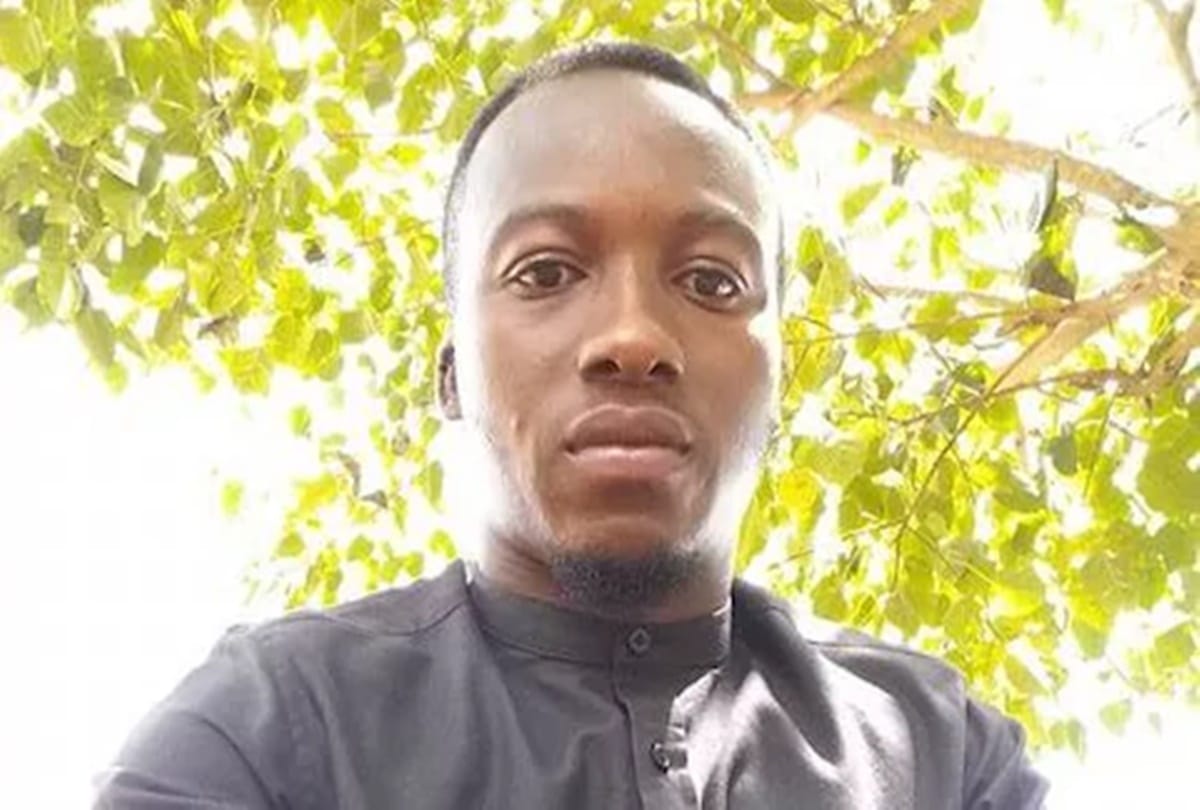 A Man in Ghana teaching computing without computers