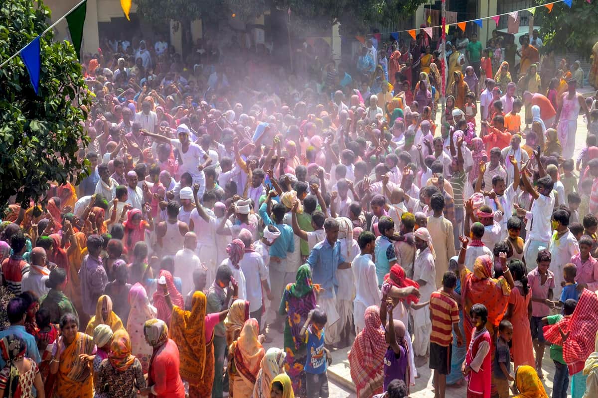 Holi 2019 date and time of holika significance
