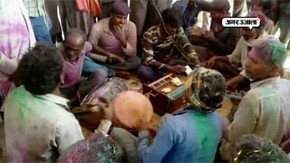 Holi celebration in Jhansi with loud music