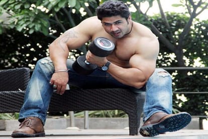 indian wrestler mahabali shera debute in wwe