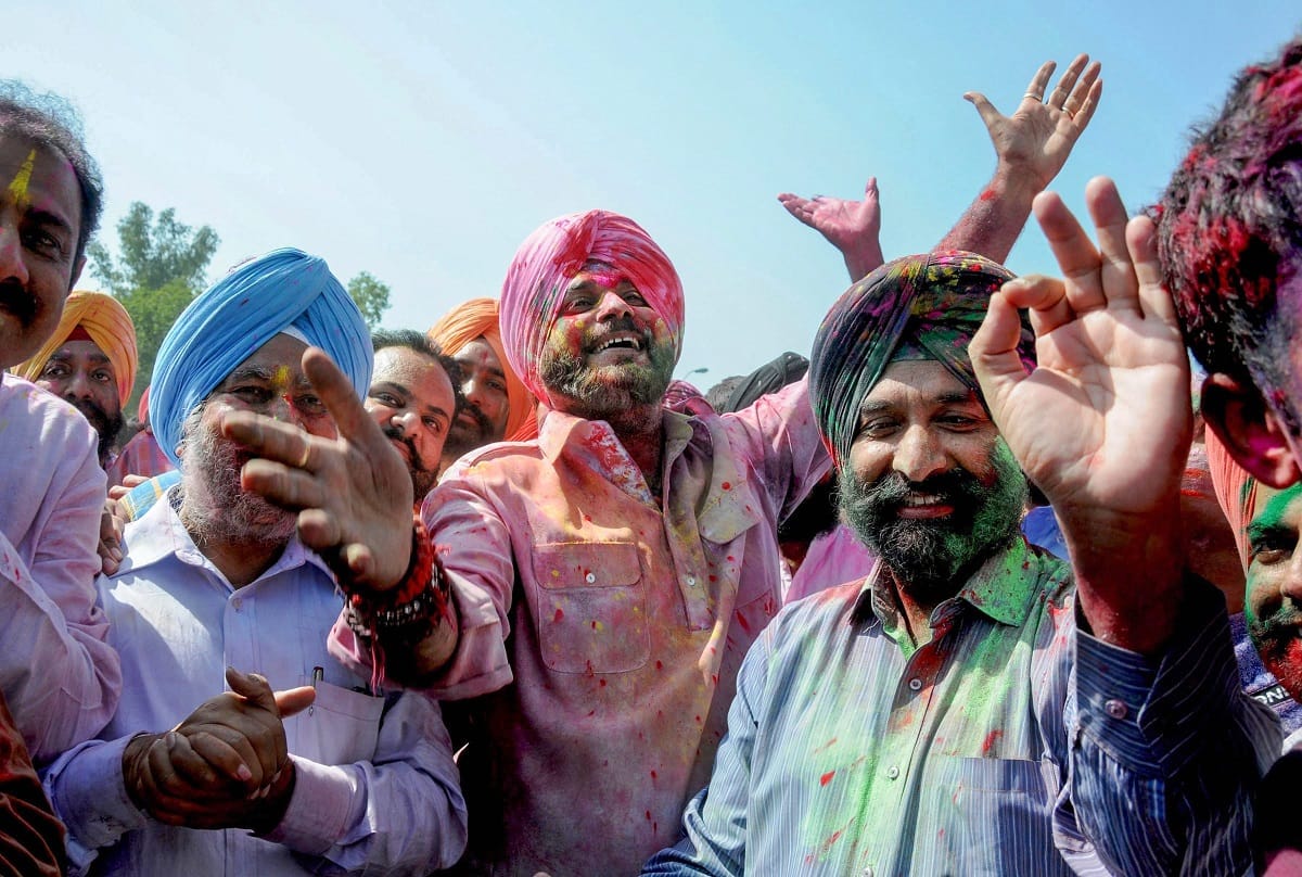 Holi 2018 holi celebration of political leaders colours of holi pictures of holi