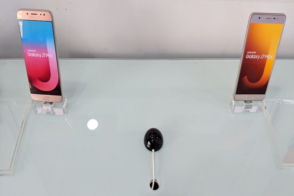 Samsung के इन दो स्मार्टफोन की कीमतों में हुई कटौती Samsung Galaxy J7 Pro, J7 Max Price dropped in India