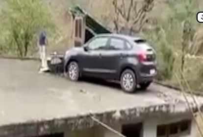VIDEO: Flying car park on the roof of  the house in mandi