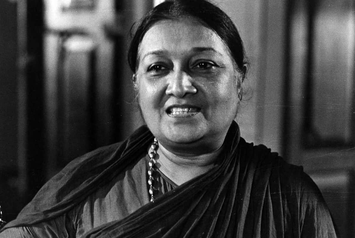 Dina Pathak death anniversary she fought for freedom and worked more than 120 films