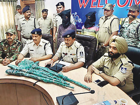Police troopers, including two bounty members of the robber Naval Dhobi gang