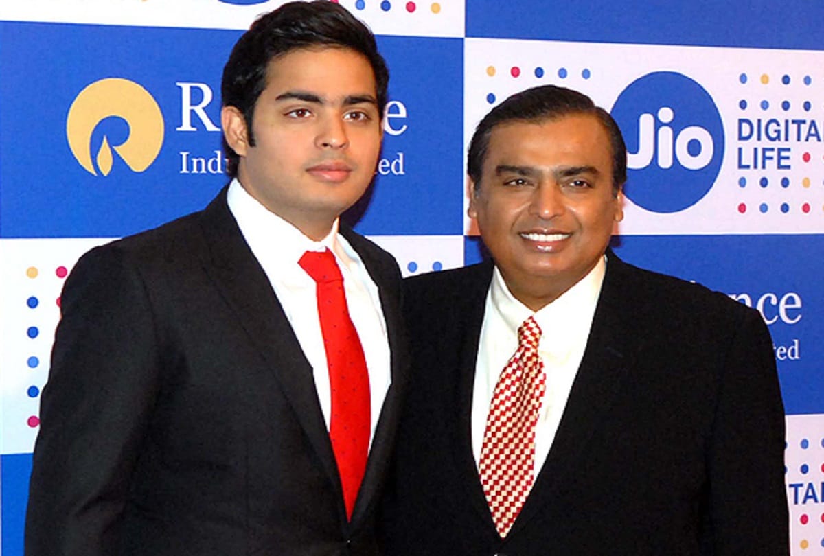 mukesh ambani networth rises by 1.21 lakh crore in last one year, jack maa on second place