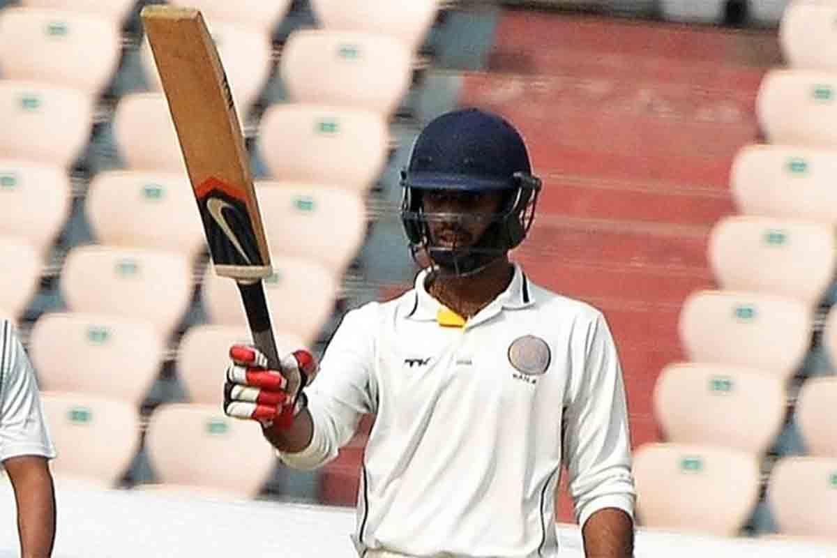 india a beat india b in first match of deodhar trophy