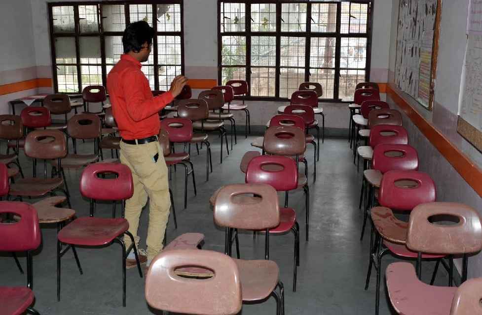 CCTV cameras will be kept in the room