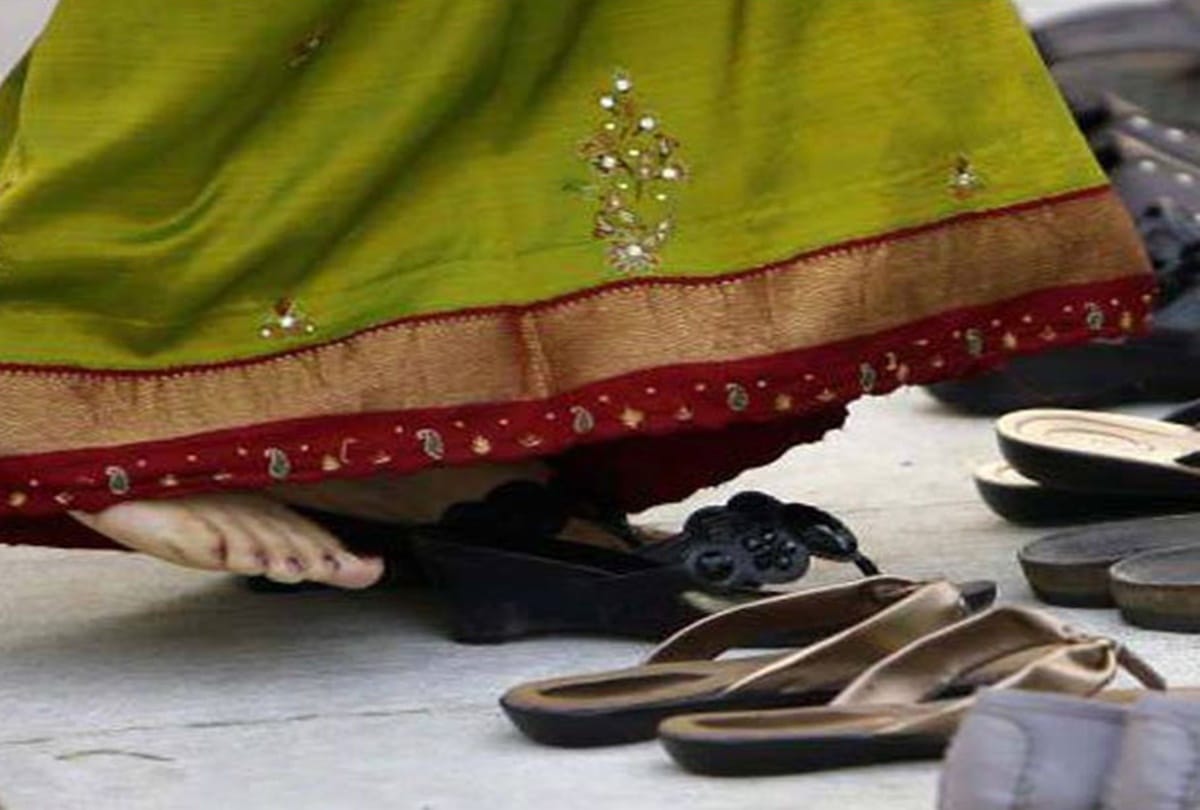 according to vastu how to happy goddess lakshmi in your life