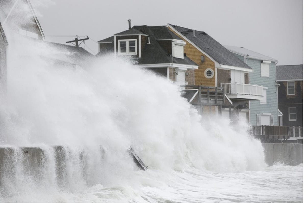 Flood, snowfall and rain ravage in America, five killed, many injured