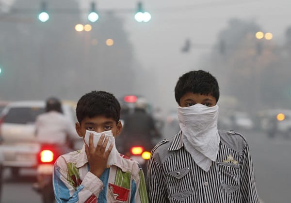 agra and many other cities were polluted on the occasion of holi