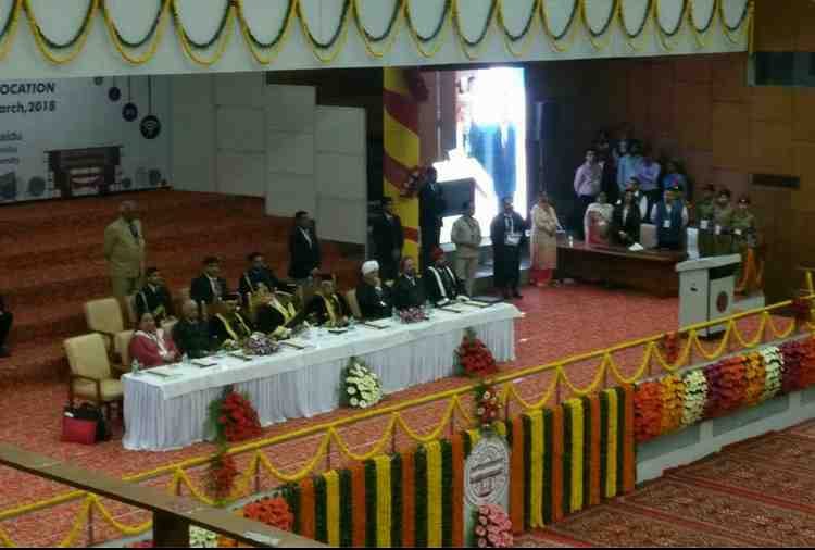 khel ratan award to milkha singh in 67th convocation in punjab university chandigarh