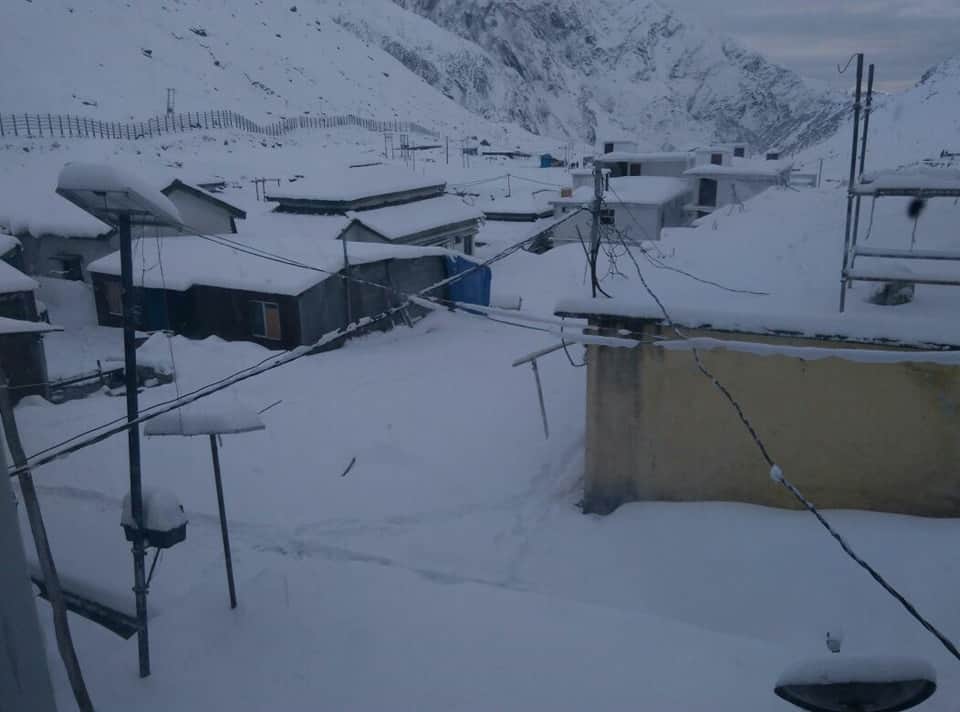 Snowfall cold weather in uttarakhand
