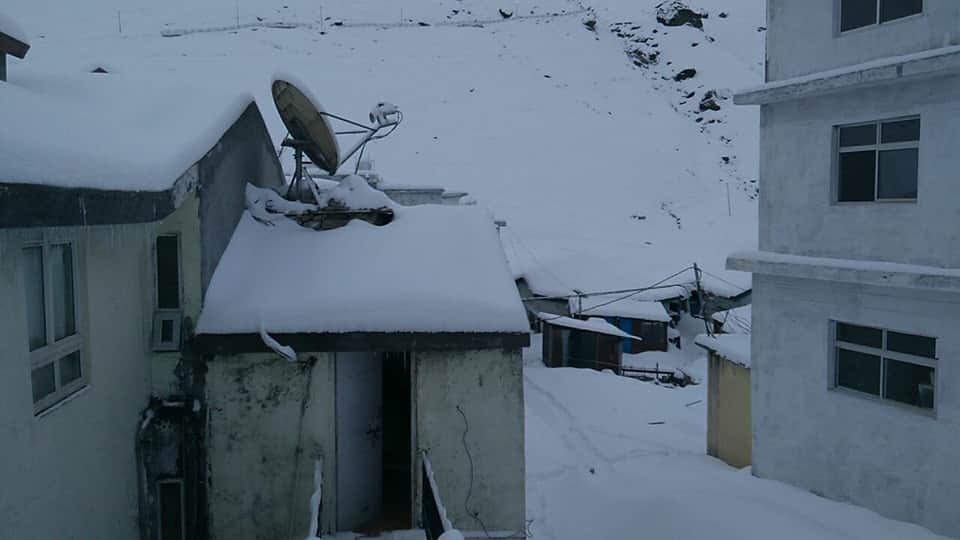 Snowfall cold weather in uttarakhand