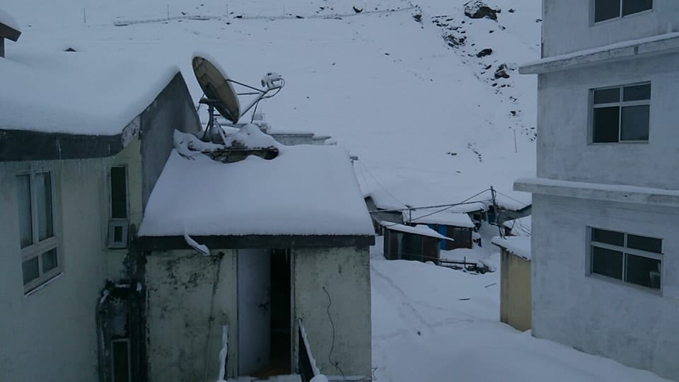 Snowfall cold weather in uttarakhand