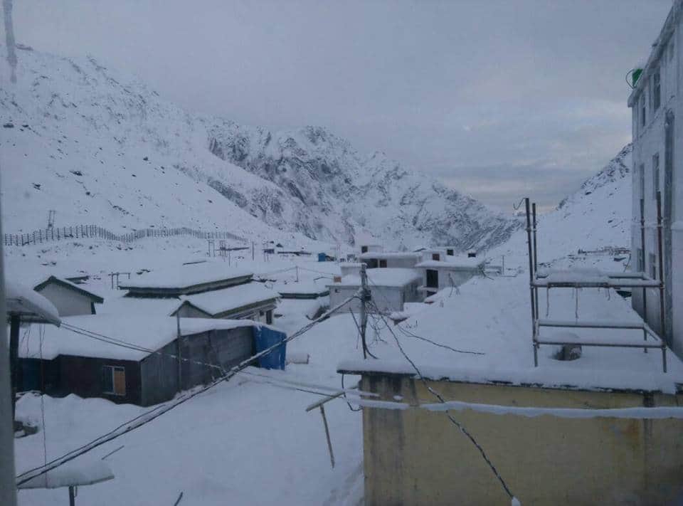 Snowfall cold weather in uttarakhand