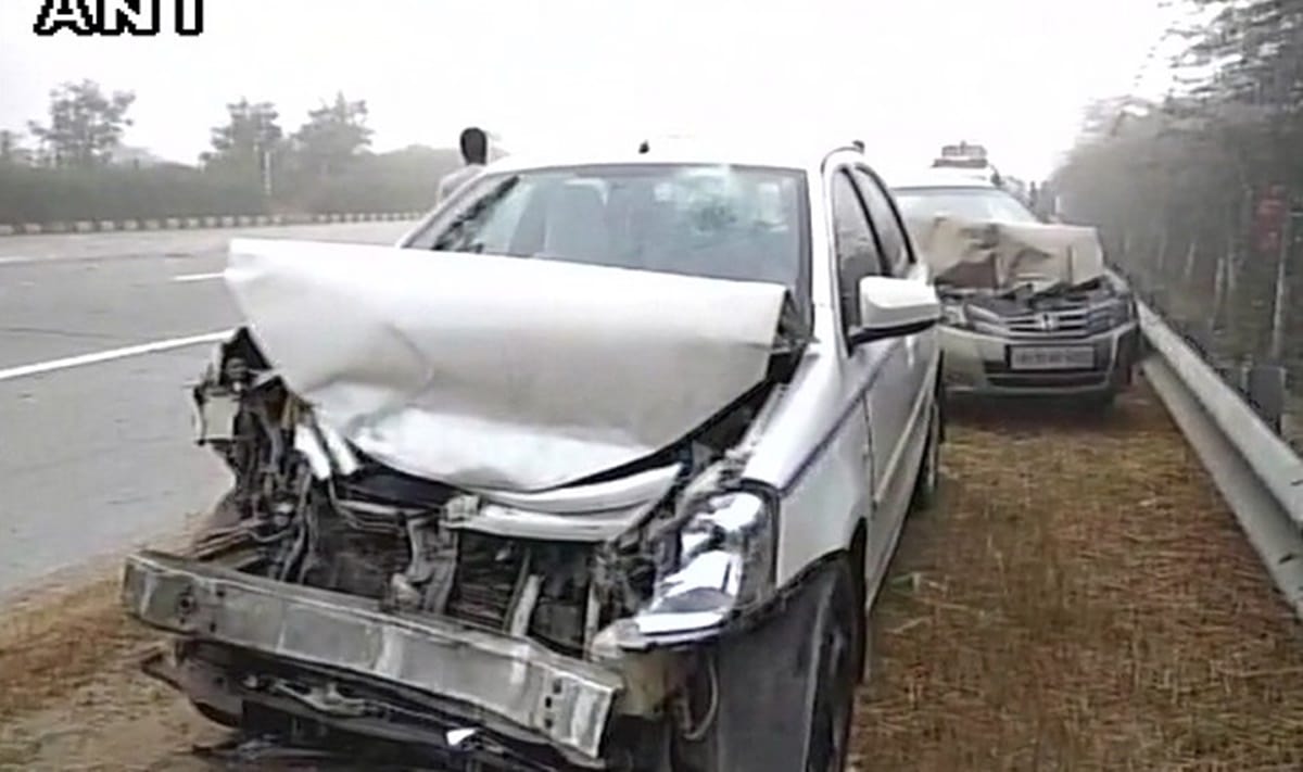 Seven People Killed as Speeding Car Rams Into 15 People on Roadside in Chaibasa