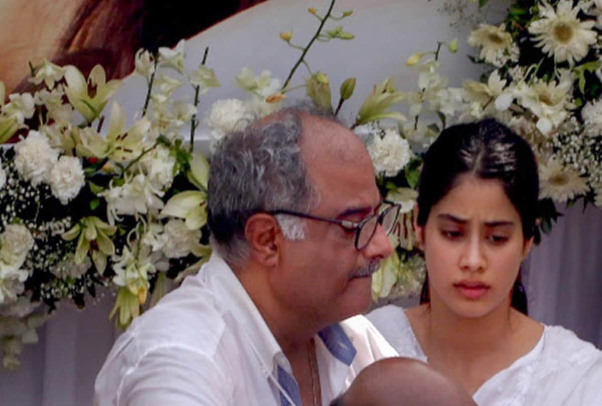 Janhvi, Khushi, Boney Kapoor organise puja at Chennai home on Sridevi's third death anniversary