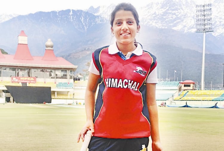 Tanuja Kanwar selected in indian women cricket team